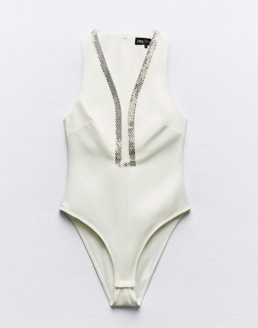 Body con Detalle Plateado en el Escote ZARAB0015